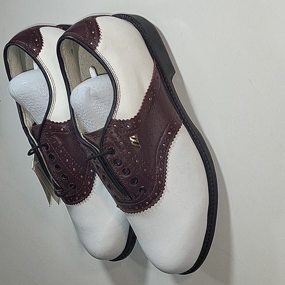 NWOT Mizuno Ladies MST Golf Shoes (5 1/2) - Picture 5 of 11